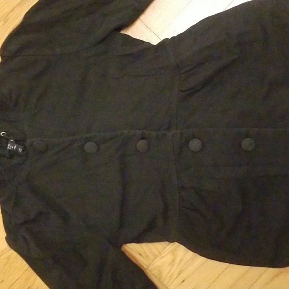 TOP - Picture 3 of 9